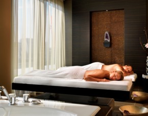 Wellness-Wochenende Deluxe Düsseldorf • Hotel - Events - Angebote